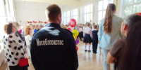Пожарные напомнили школьникам, как действовать в ЧС - Regions.Ru